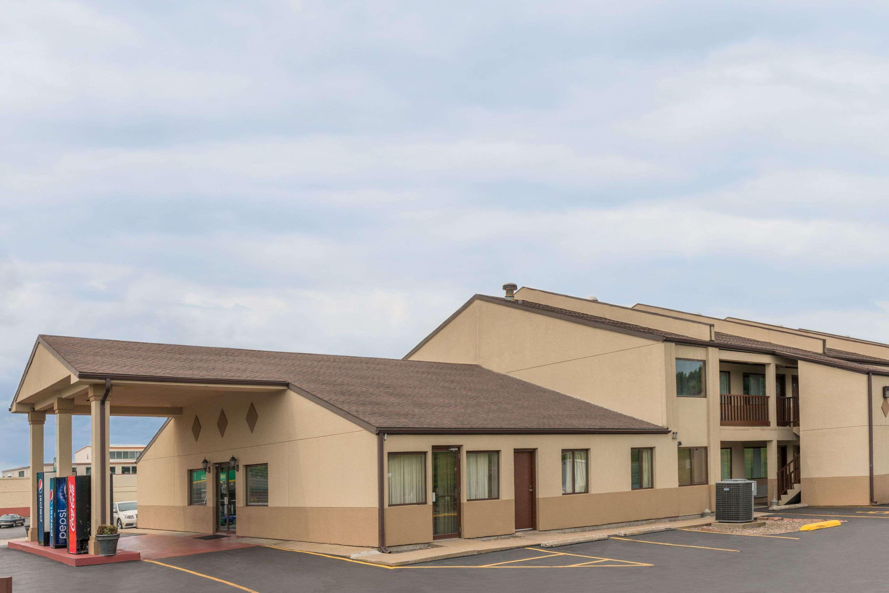 Days Inn By Wyndham Hannibal Exteriér fotografie