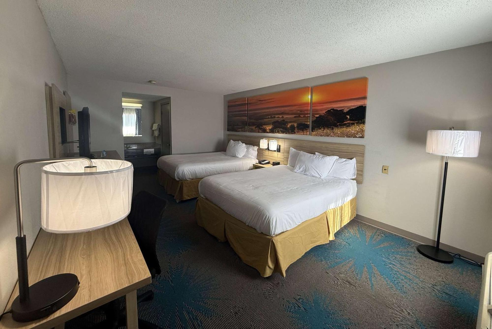 Days Inn By Wyndham Hannibal Exteriér fotografie