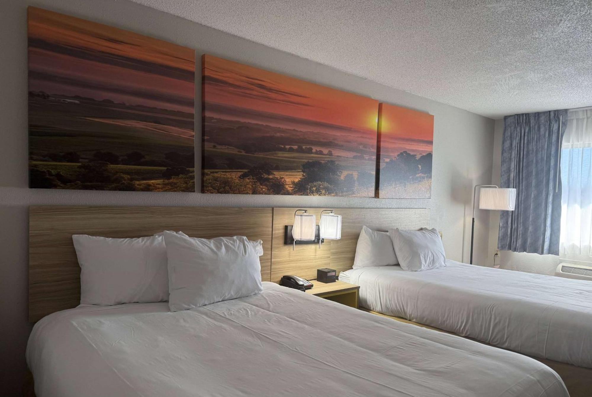 Days Inn By Wyndham Hannibal Exteriér fotografie